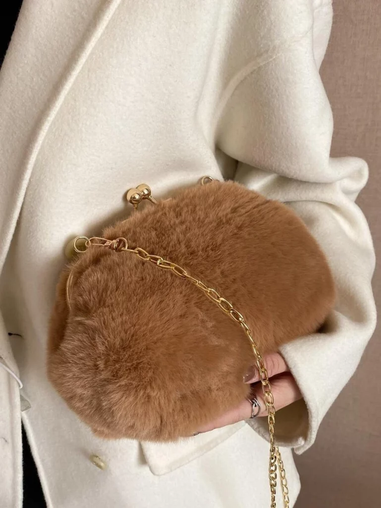 Fluffy Kiss Lock Chain Bag